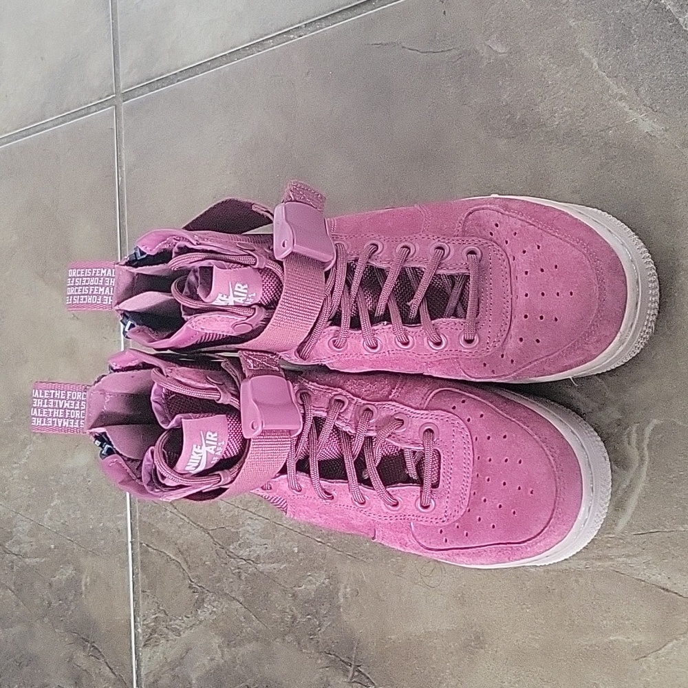 Nike Air Force 1